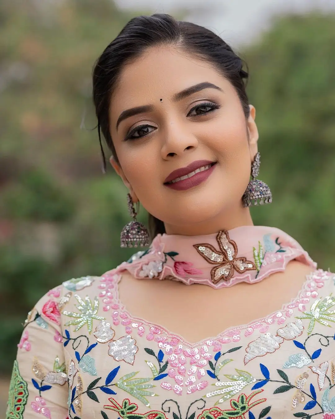 Maa TV Actress Sreemukhi in Pink Lehenga Choli